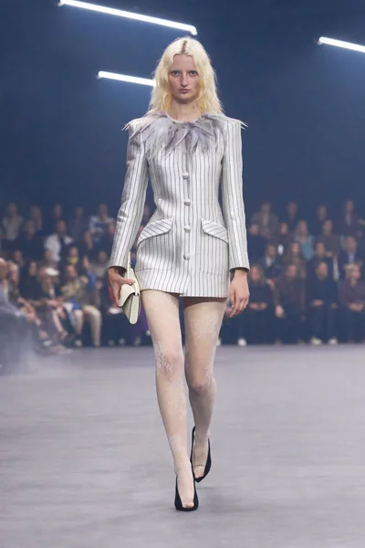 Look 66